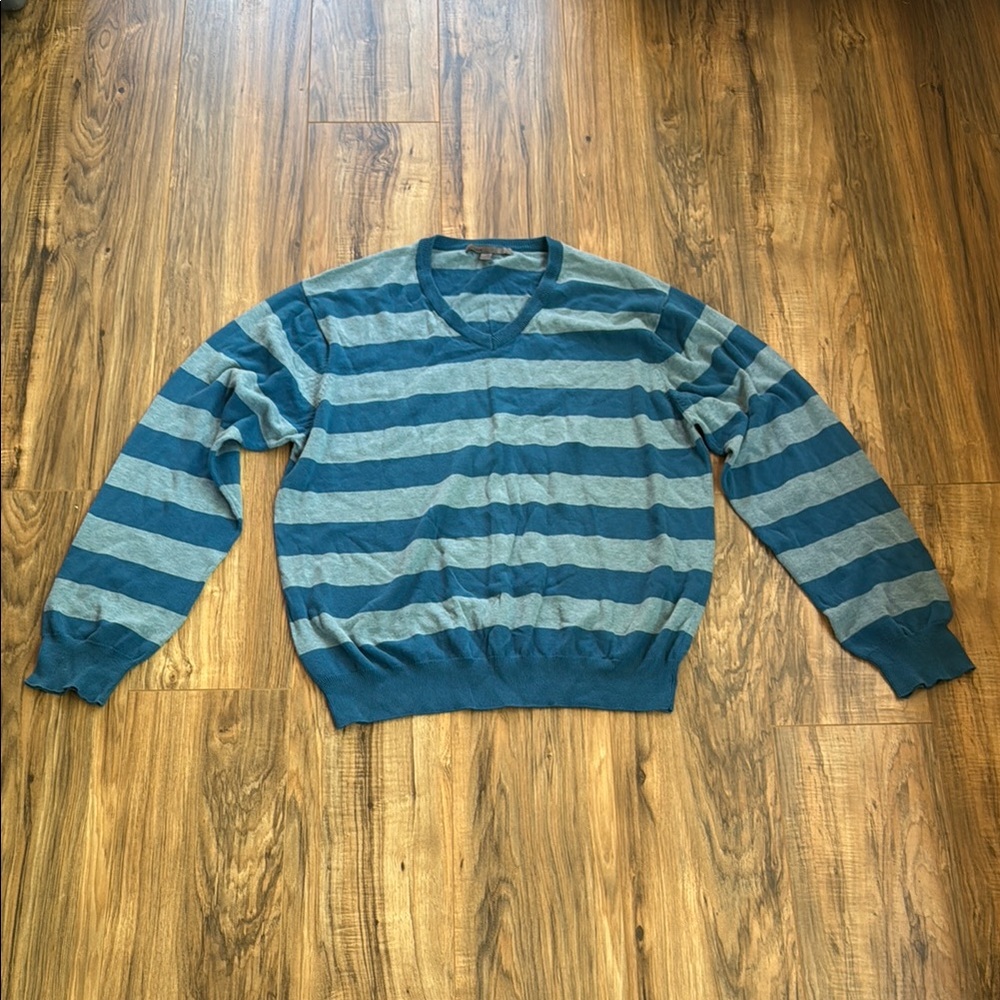 Old Navy V-Neck Sweater Blue and Gray